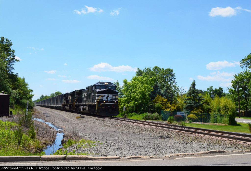 NS 4542 at the Automatic Car ID Readers